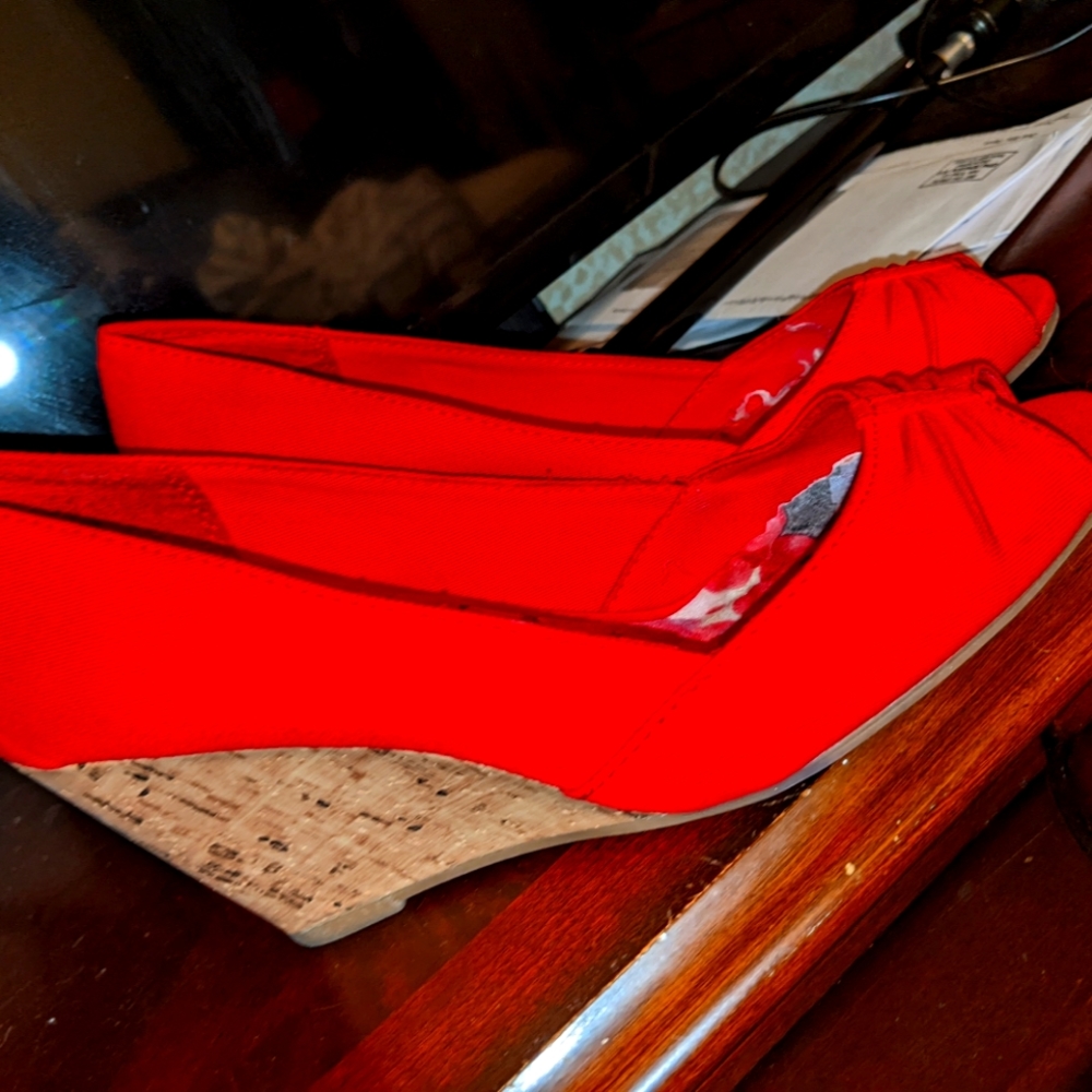 Super cute Rampage brand Wedges